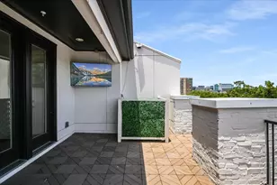 1023 Juniper St, Austin, TX 78702 - Photo 23