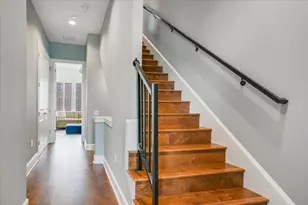 1023 Juniper St, Austin, TX 78702 - Photo 19