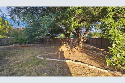 107 Helen Cove, Hutto, TX 78634 - Photo 27