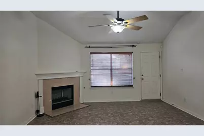 107 Helen Cove, Hutto, TX 78634 - Photo 15