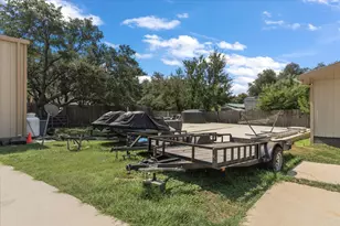 24705 Whitney Dr, Spicewood, TX 78669 - Photo 17