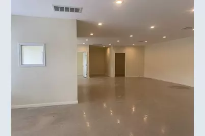 1333 W 2nd Street, Taylor, TX 76574 - Photo 9