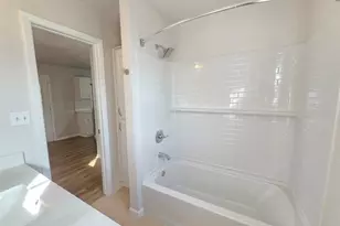 411 W 4th St, Flatonia, TX 78941 - Photo 11