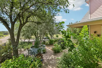 1754 N Bishop Street, San Marcos, TX 78666 - Photo 33