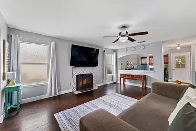 703 Sparkling Brook Lane, Leander, TX 78641 - Photo 9