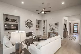 106 Double Eagle Rnch Dr, Cedar Creek, TX 78612 - Photo 13