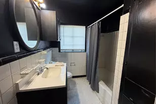 511 Bowser St, Rockdale, TX 76567 - Photo 9