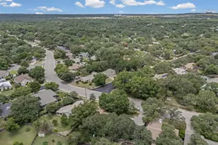 12902 Trailwood Rd, Austin, TX 78727 - Photo 31