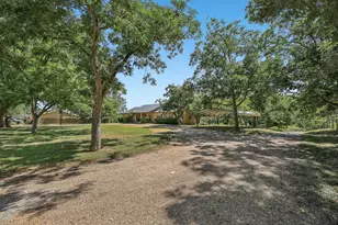 504 Perkins St, Bastrop, TX 78602 - Photo 37