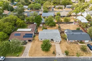 6904 Miranda Dr, Austin, TX 78752 - Photo 13