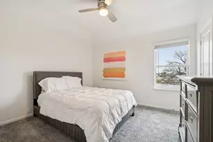 208 Locklin Dr, Liberty Hill, TX 78642 - Photo 15