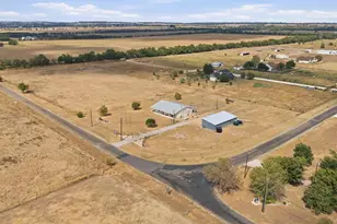 725 Co Rd 124, Georgetown, TX 78626 - Photo 35