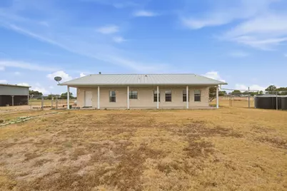 725 County Road 124, Georgetown, TX 78626 - Photo 7
