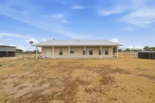 725 Co Rd 124, Georgetown, TX 78626 - Photo 7