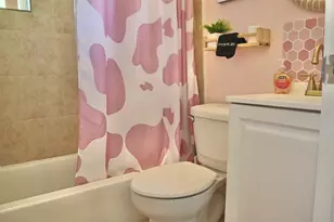 1007 Johnson St, Lockhart, TX 78644 - Photo 7