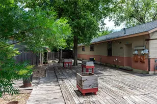 5006 Sara Dr, Austin, TX 78721 - Photo 17