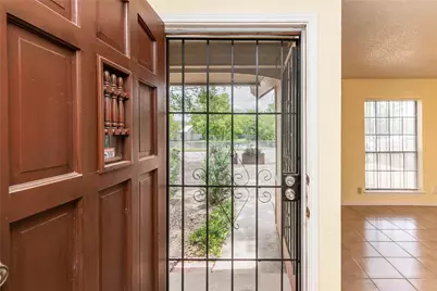 5006 Sara Drive, Austin, TX 78721 - Photo 7
