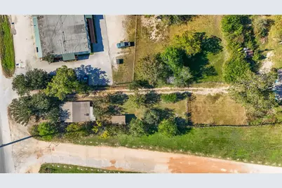 1113 N Old Highway 81, Kyle, TX 78640 - Photo 11