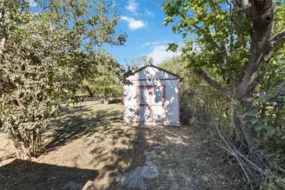 1113 N Old Highway 81, Kyle, TX 78640 - Photo 7