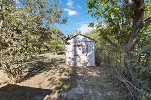 1113 N Old Hwy 81, Kyle, TX 78640 - Photo 7