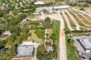 1113 N Old Hwy 81, Kyle, TX 78640 - Photo 23