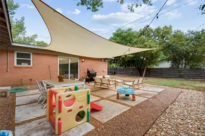 1500 Northridge Drive, Austin, TX 78723 - Photo 23