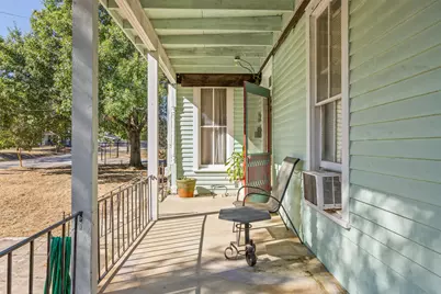 606 W Bell Avenue, Rockdale, TX 76567 - Photo 3