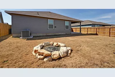 1806 Windsor Boulevard, Lockhart, TX 78644 - Photo 25