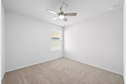1806 Windsor Boulevard, Lockhart, TX 78644 - Photo 5
