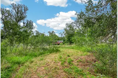 266 Beaver Road, Elgin, TX 78621 - Photo 31