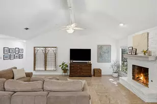 11905 Misty Brook Dr, Austin, TX 78727 - Photo 9