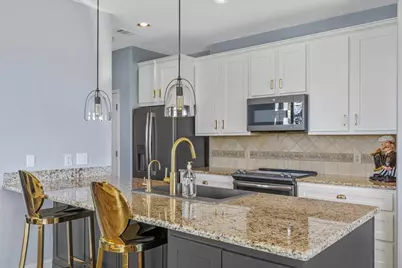 2001 Kahala Sunset Drive, Spicewood, TX 78669 - Photo 7