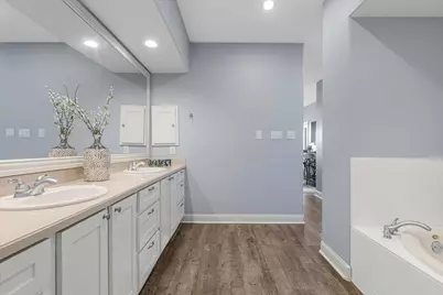 2001 Kahala Sunset Drive, Spicewood, TX 78669 - Photo 19