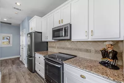 2001 Kahala Sunset Drive, Spicewood, TX 78669 - Photo 13