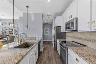 2001 Kahala Sunset Dr, Spicewood, TX 78669 - Photo 7