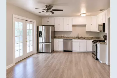 5610 Tallow Tree Drive, Austin, TX 78744 - Photo 11