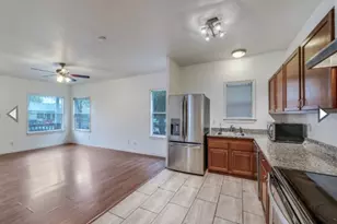 610 Viendo, San Antonio, TX 78201 - Photo 9