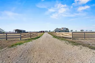 1024 Apache Trl, Rockdale, TX 76567 - Photo 3