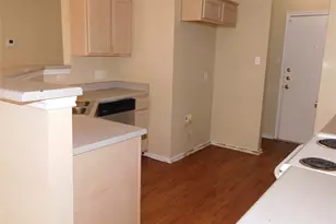 6726 Windrift Way, Austin, TX 78745 - Photo 7