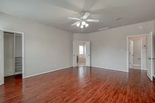 211 Hanstrom Dr, Hutto, TX 78634 - Photo 15