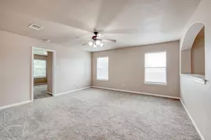 211 Hanstrom Dr, Hutto, TX 78634 - Photo 21