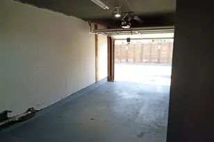 1400 W Braker Ln, Austin, TX 78758 - Photo 17