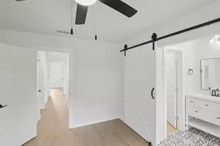 9204 Collinfield Dr, Austin, TX 78758 - Photo 13