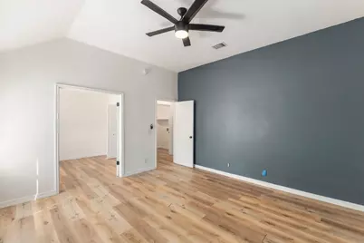 810 Honeysuckle Drive, Leander, TX 78641 - Photo 17