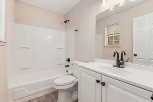 810 Honeysuckle Dr, Leander, TX 78641 - Photo 5