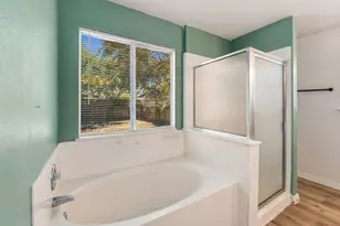 810 Honeysuckle Dr, Leander, TX 78641 - Photo 23