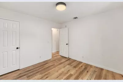 810 Honeysuckle Drive, Leander, TX 78641 - Photo 27