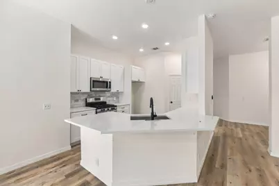 810 Honeysuckle Drive, Leander, TX 78641 - Photo 11