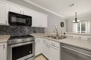 8909 Mountain Shadows Cove, Austin, TX 78735 - Photo 9