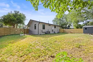 1803 Perez St, Austin, TX 78721 - Photo 35